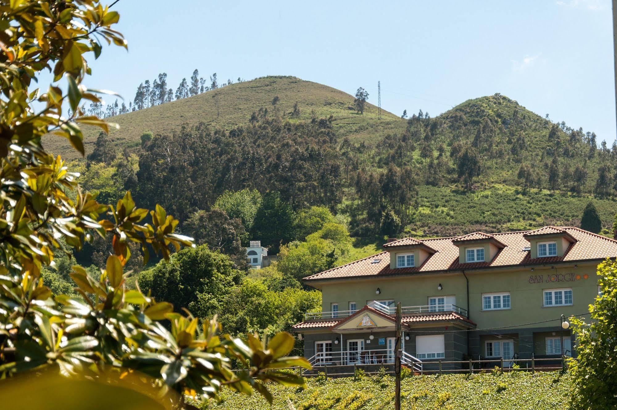 Apartamentos San Jorge Nueva de Llanes Kültér fotó